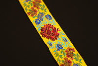 Passamaneria Broccato fondo gialo