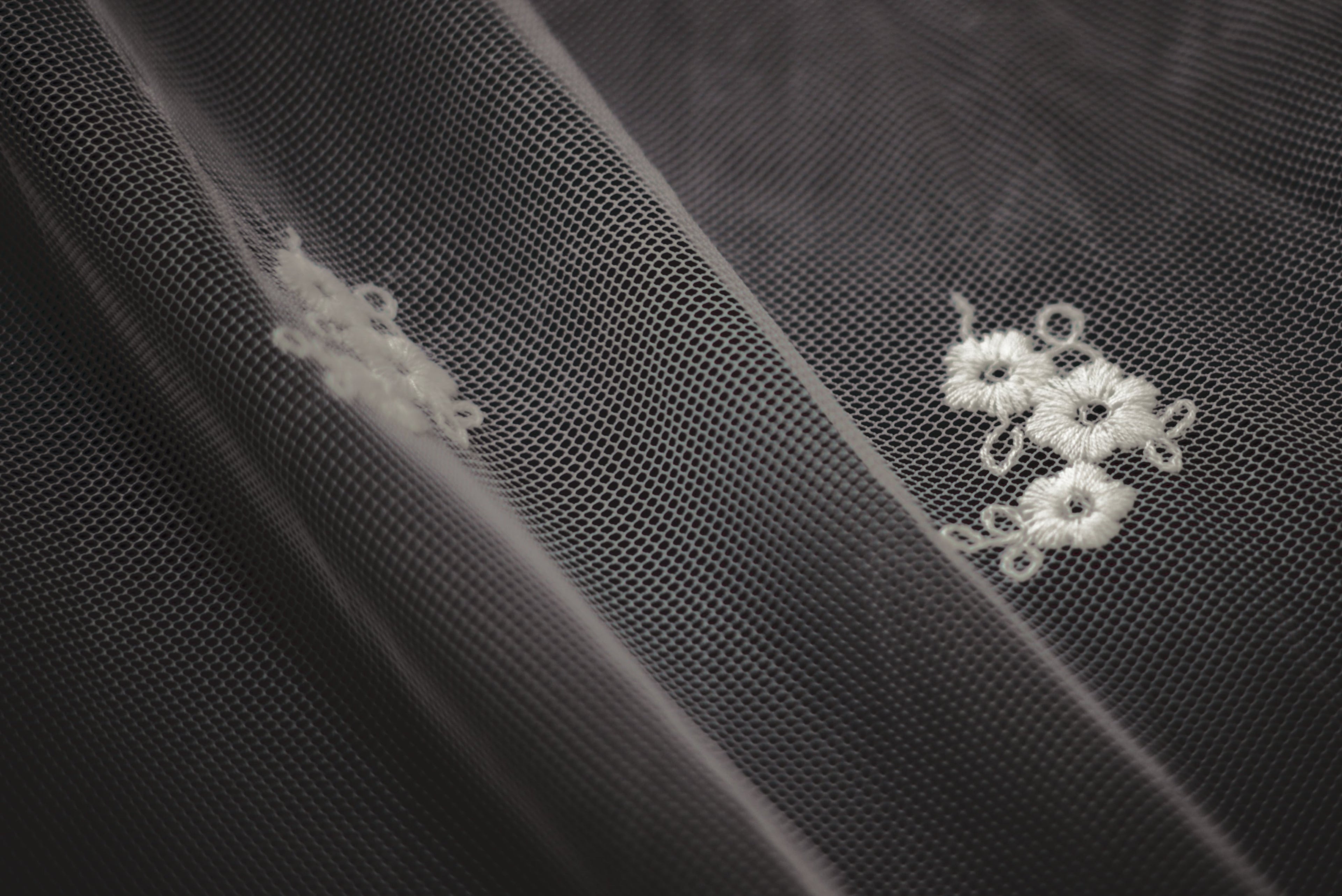 TULLE RICAMATO 1  H 125 cm 10 cm